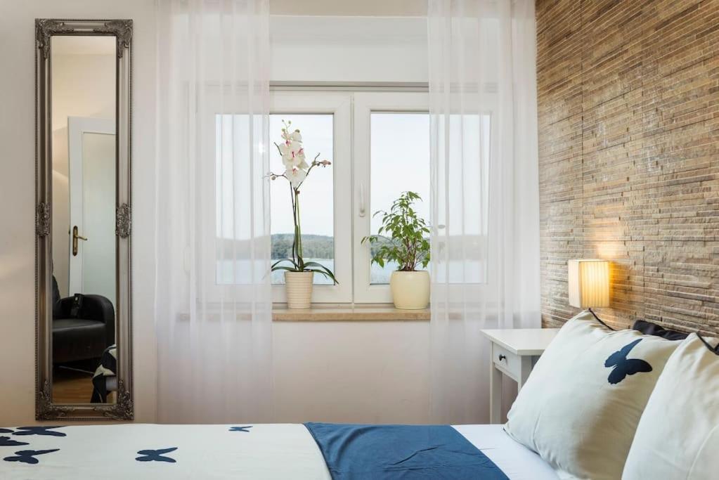 Apartment Arena Akvileja Pula Luaran gambar